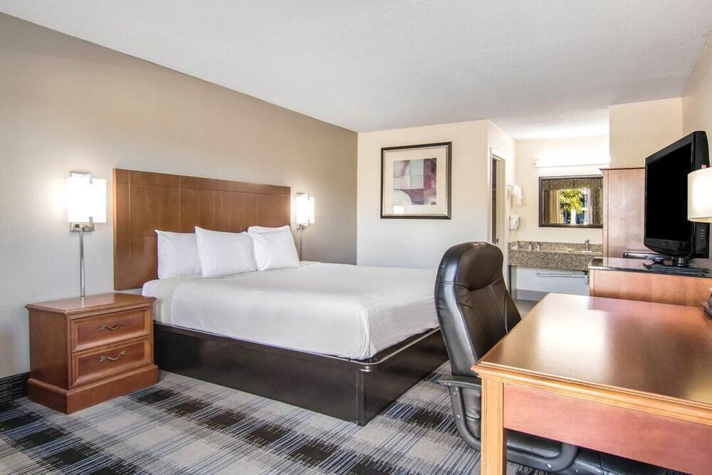 Motel 6 Harrisburg Pa Near Pa Expo Center Buitenkant foto