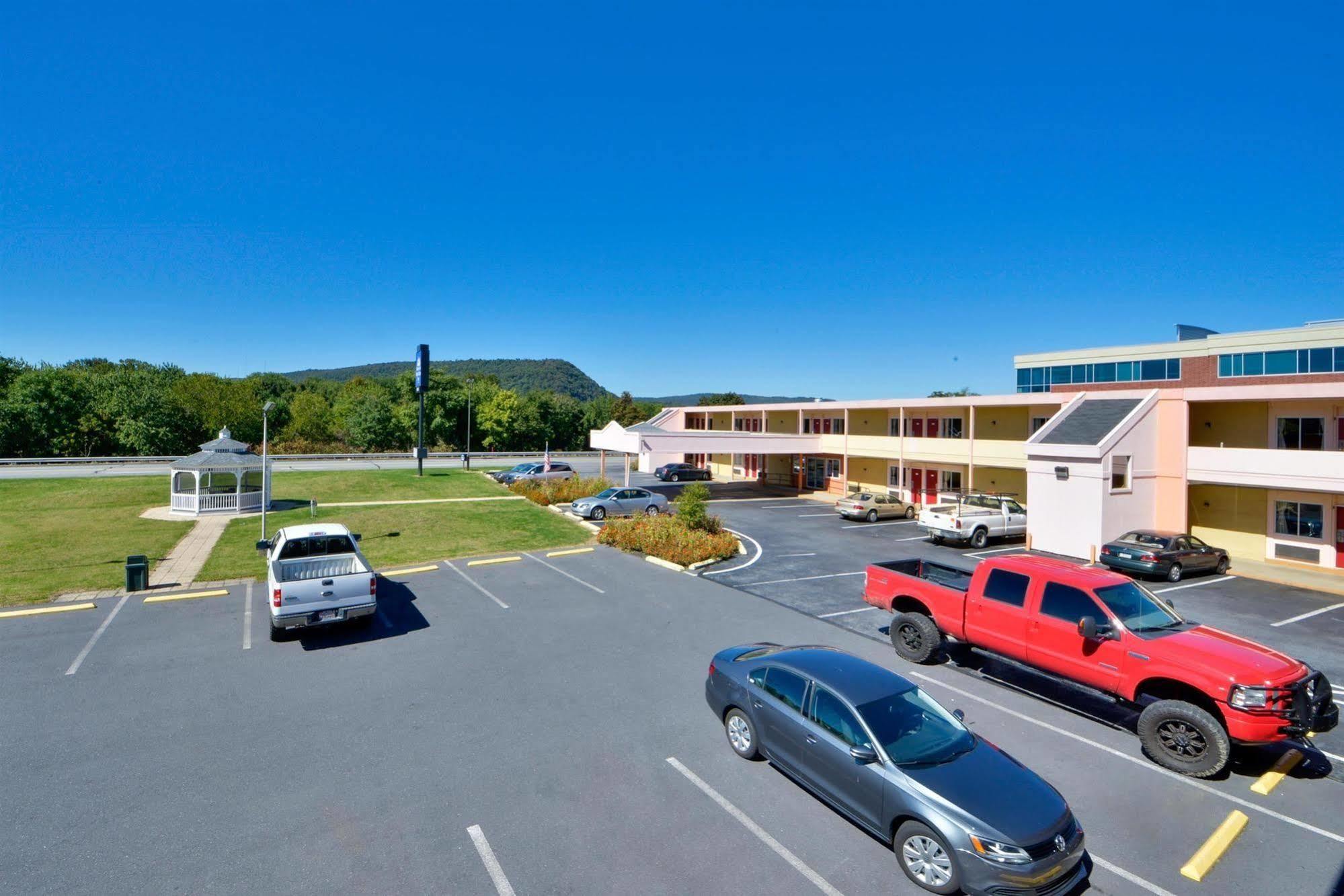 Motel 6 Harrisburg Pa Near Pa Expo Center Buitenkant foto